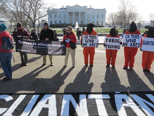 Close Guantanamo: protestors outside the White House on January 11, 2015, the 13th anniversary of the opening of Guantanamo (Photo: Andy Worthington).