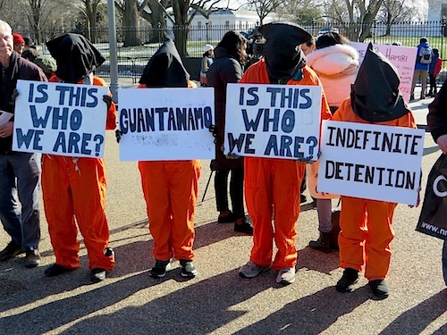 Campaigners calling for the closure of Guantanamo outside the White House on January 11, 2015, the 13th anniversary of the opening of the prison (Photo: Andy Worthington).